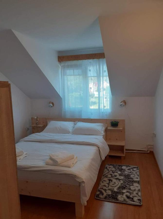 מלון גורה הומורולווי Casa Popa מראה חיצוני תמונה
